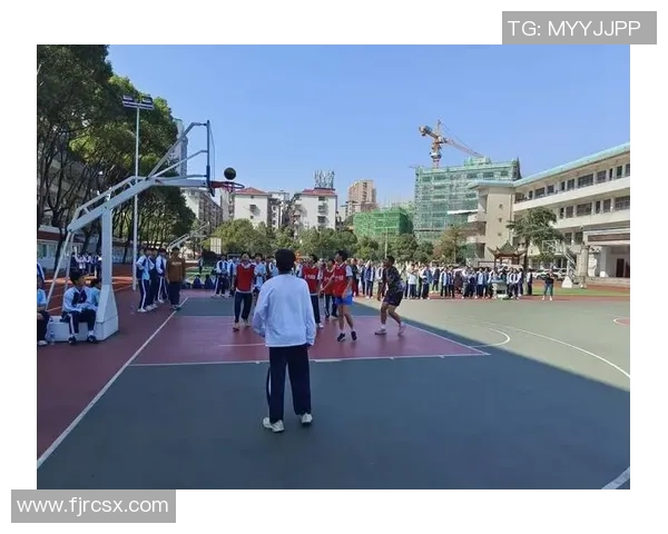 打篮球时应关注的技巧与注意事项助你提升球技与比赛表现